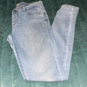 Levi’s 710 Super skinny light wash stretch denim Size 30